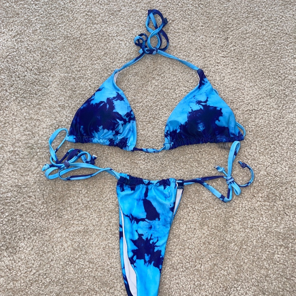 Tie-dye blue bikini